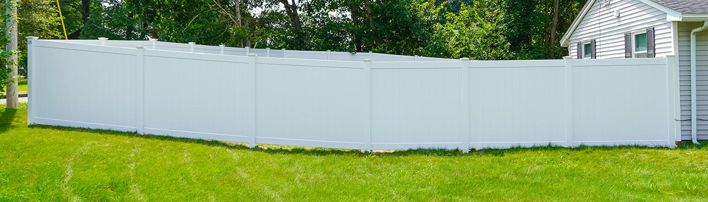 Affordable Local Vinyl Fence Company near The Pinehills
